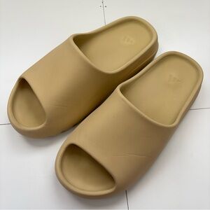 Adidas Yeezy Slides Bone